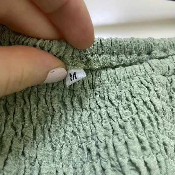 Adorable sage green dress! - Picture 2 of 3